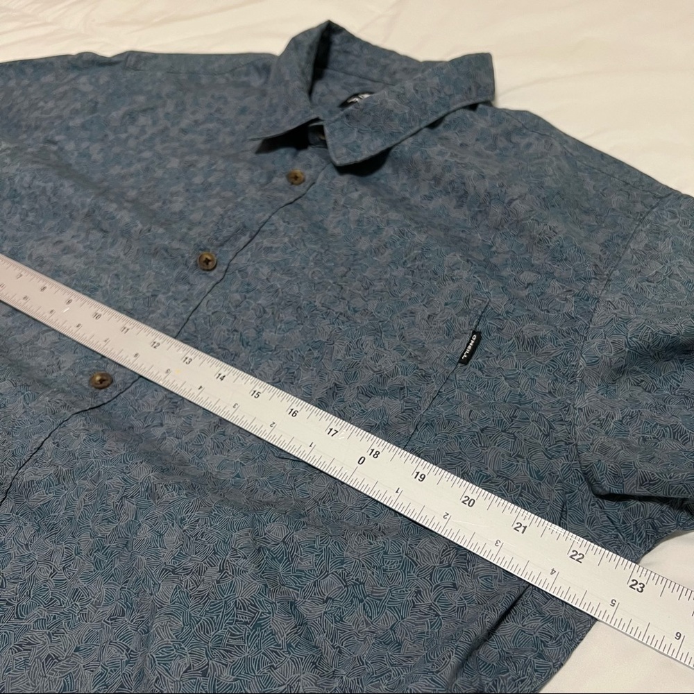 O'Neill Modern Fit Beach Short Sleeve Button Up Shirt - Picture 5 of 11